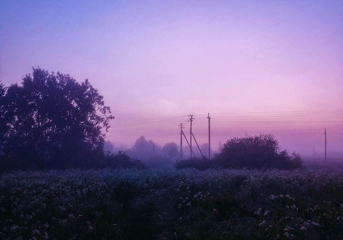 okooo-缅怀传奇！梅西身着纽维尔老伙计球衣致敬马拉多纳